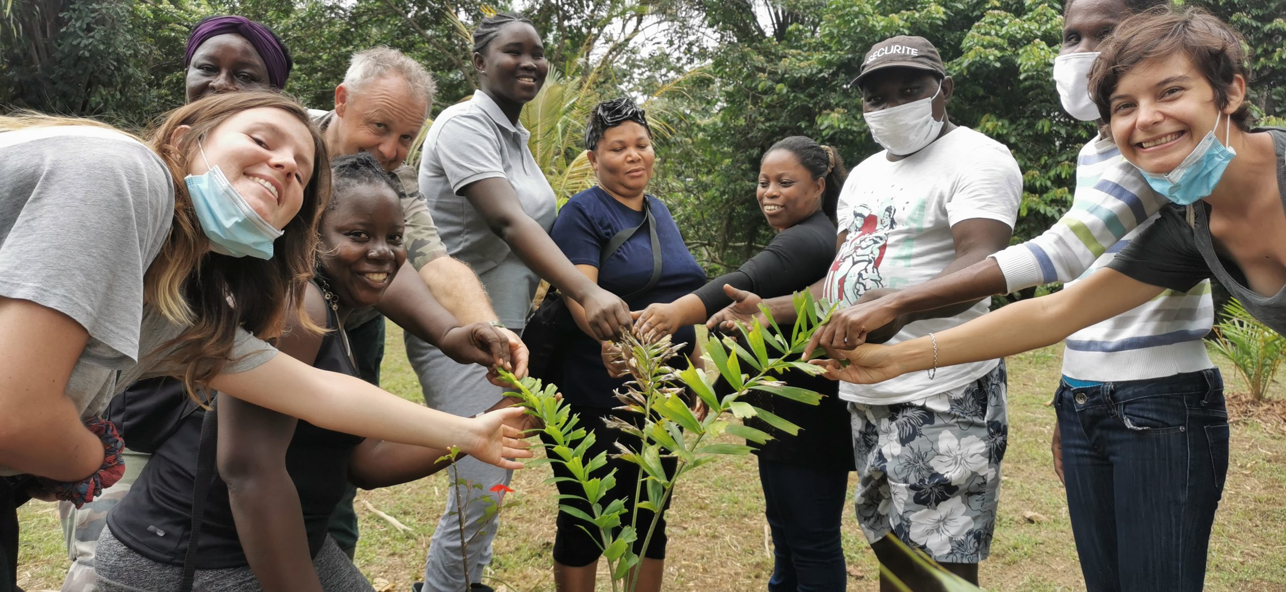 Sortie Abbati et plantation du "Palmier de la solidarité"